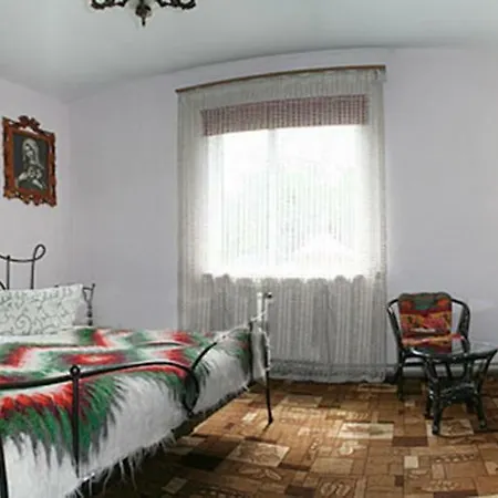 там де гори Krivorovnya