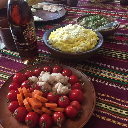 там де гори Guest house Krivorovnya