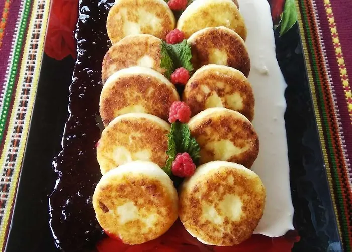 там де гори Konukevi *